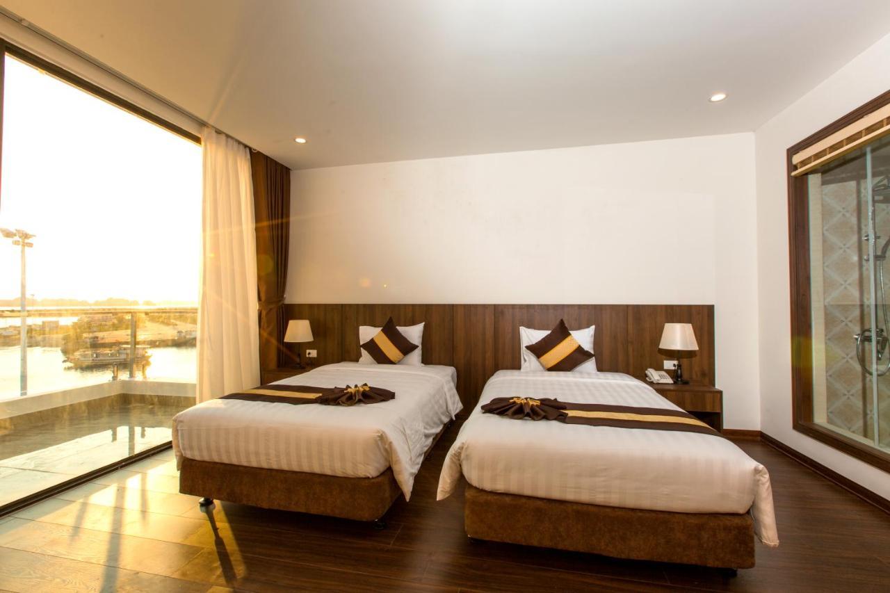 Sun Bay Tuan Chau Hotel Ha Long Bagian luar foto